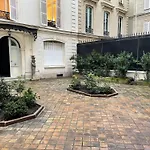 Magnifique studio Champs-Elysée